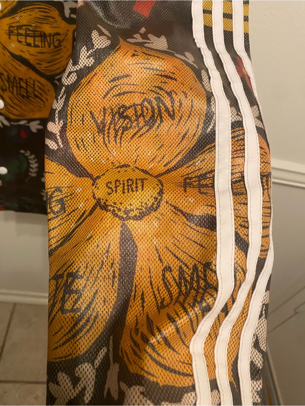 RARE Adidas Originals x Pharrell Williams Artist Doodle Jacket Sz L $130 - Picture 4 of 14